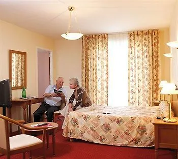 Ξενοδοχείο The Originals City, Les Thermes De L'avenue, 3*